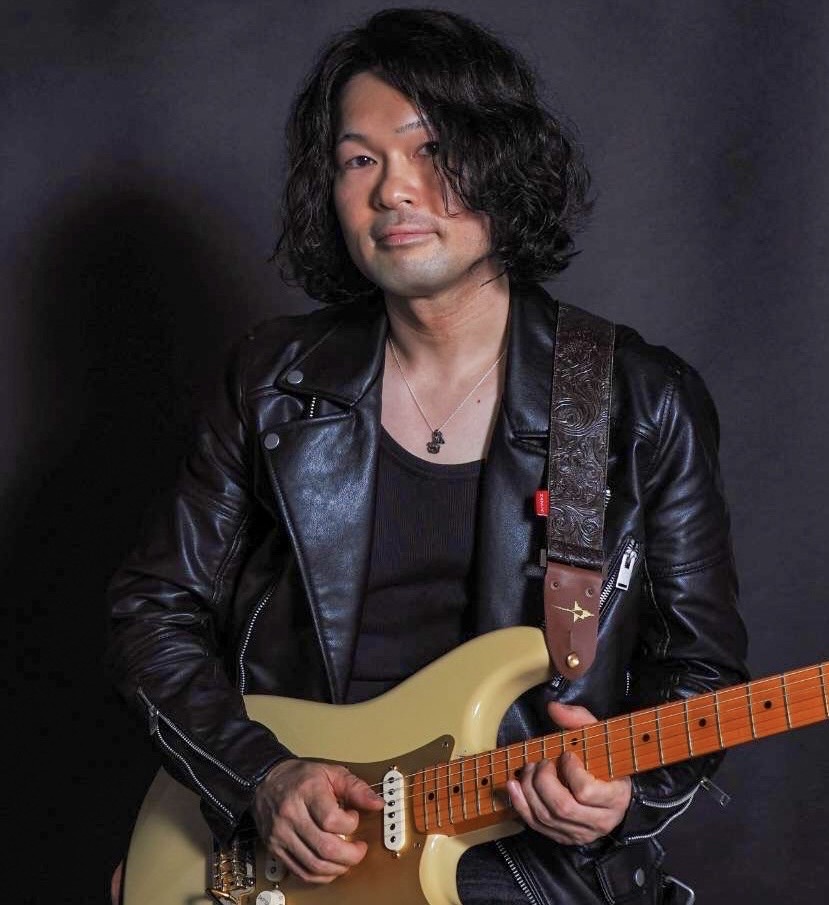 ギター/ウクレレ講師_土居和人